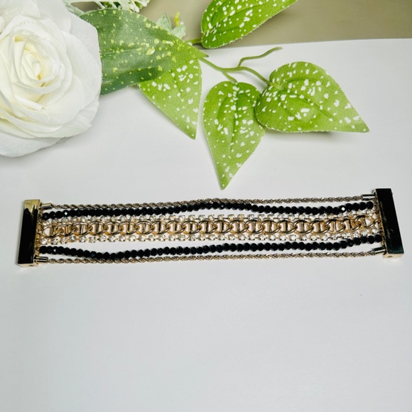Gorgeous Wide bracelet featuring gold tone chains, rhinestones and beads - Picture 3 of 10